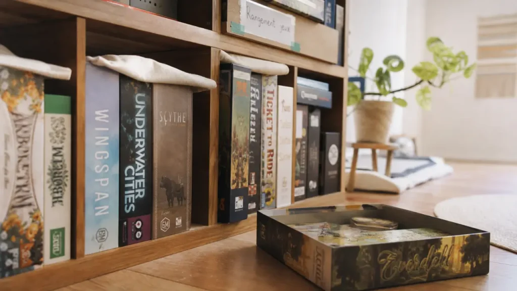 Rangement jeux de société : protéger les boîtes, gagner de la place et classer sans se tromper
